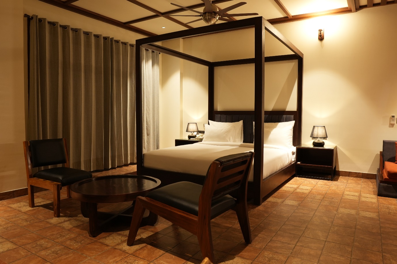 Pleasant-tree-hotels-Suite room without pool-(5)